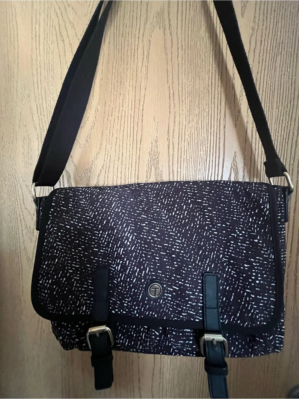 Talbots classic fall black white bag